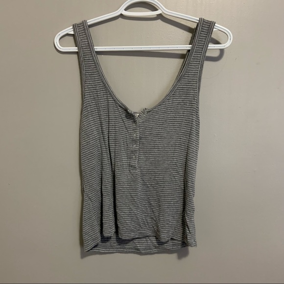 Ribbed striped tank top with buttons